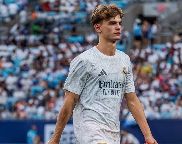 给予他完全 给予他完全